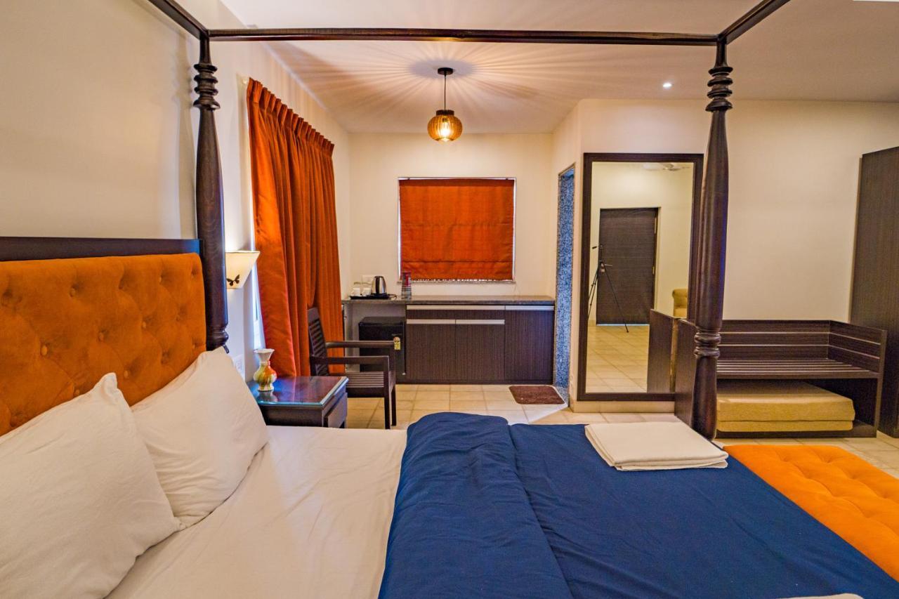 Marine Studios By Le Pension Stays Marmagao Bagian luar foto