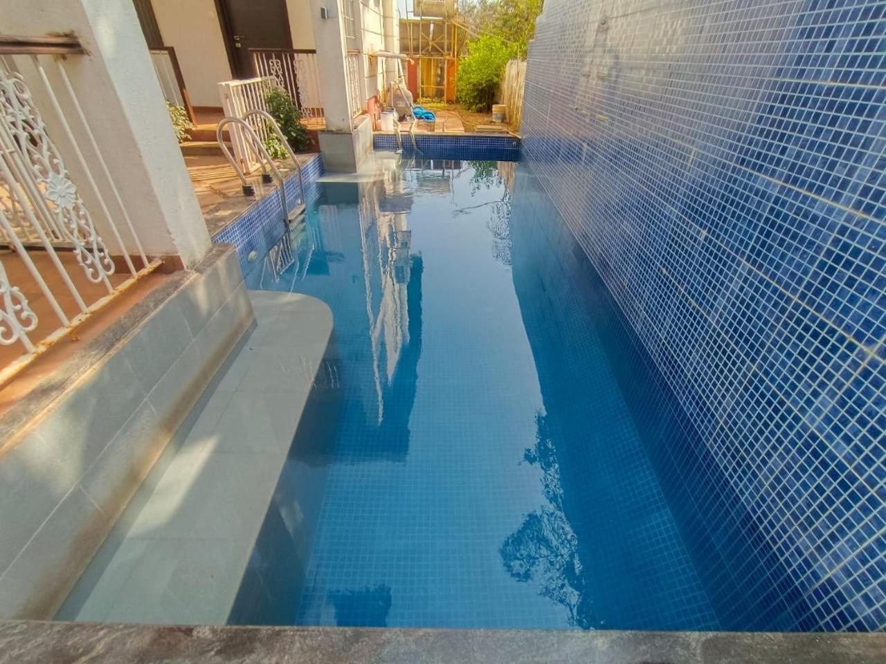 Marine Studios By Le Pension Stays Marmagao Bagian luar foto